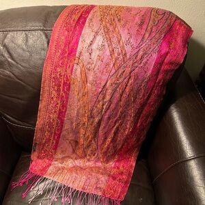 Kanni Antoinette SILK pashmina style scarf shawl gold / pink with fringes